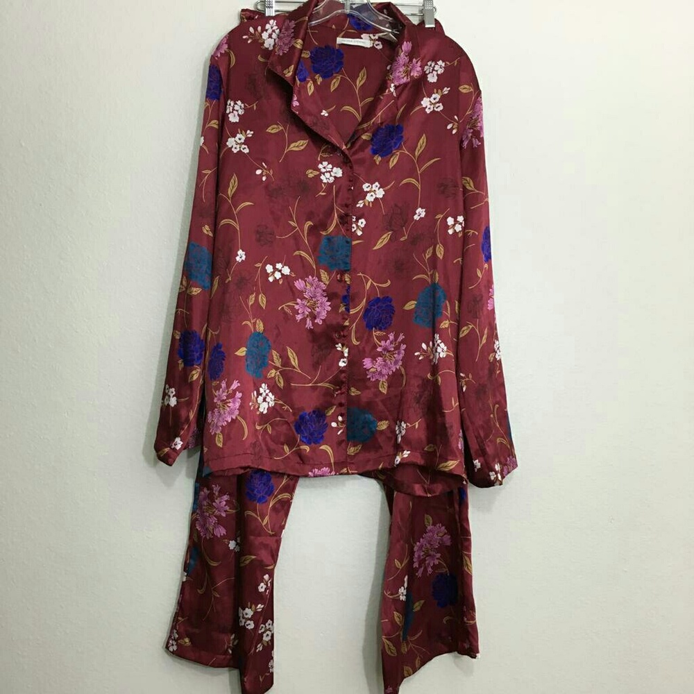 Valerie stevens silk pj set